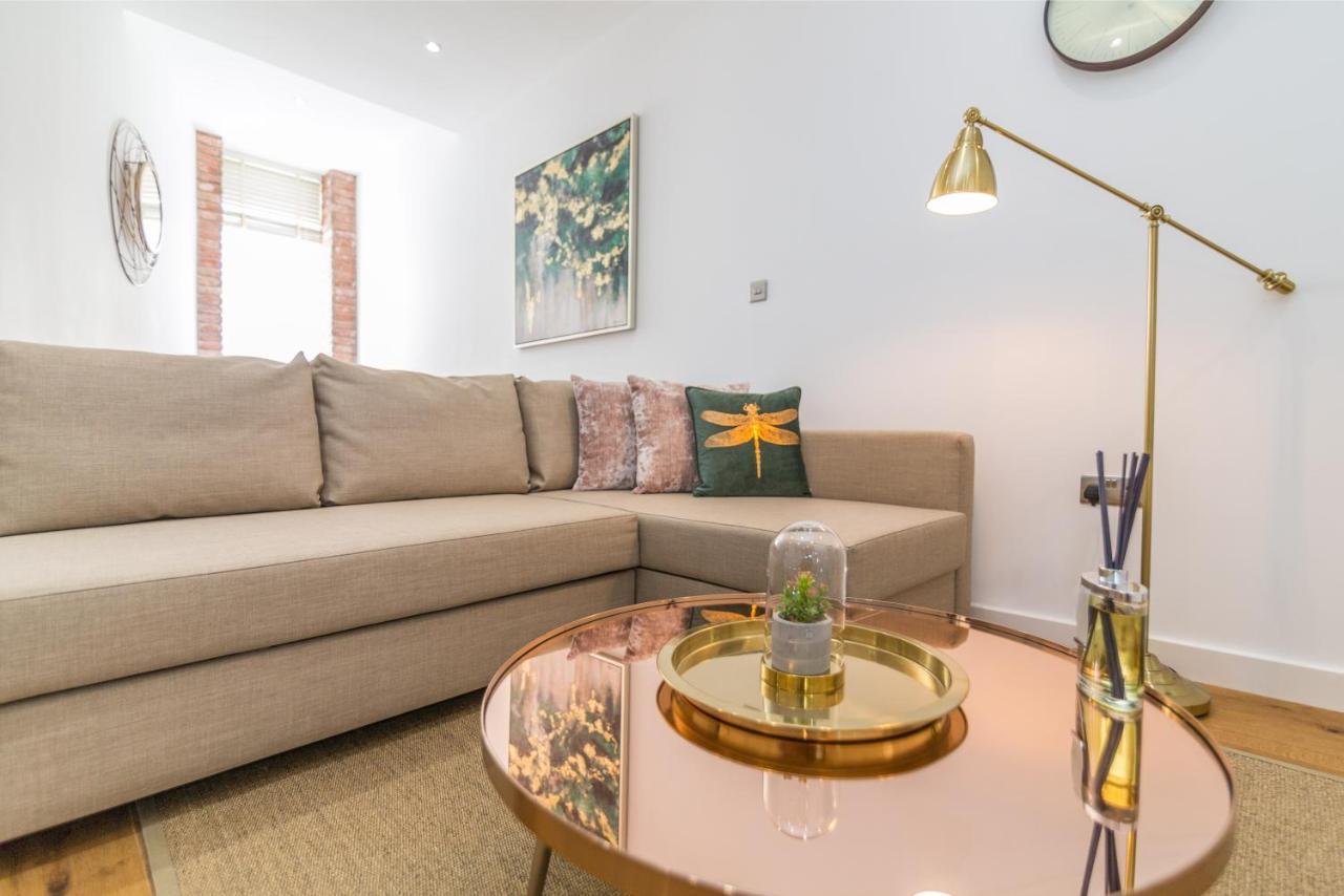Houndsgate Court, Nottingham Appartement Buitenkant foto